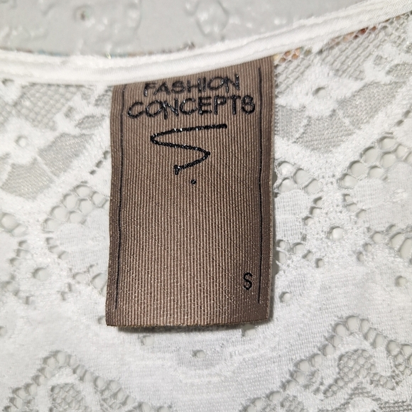 NWT Fashion Concepts Ivory Lace Knee Length Cover Up Size Small - Picture 6 of 8